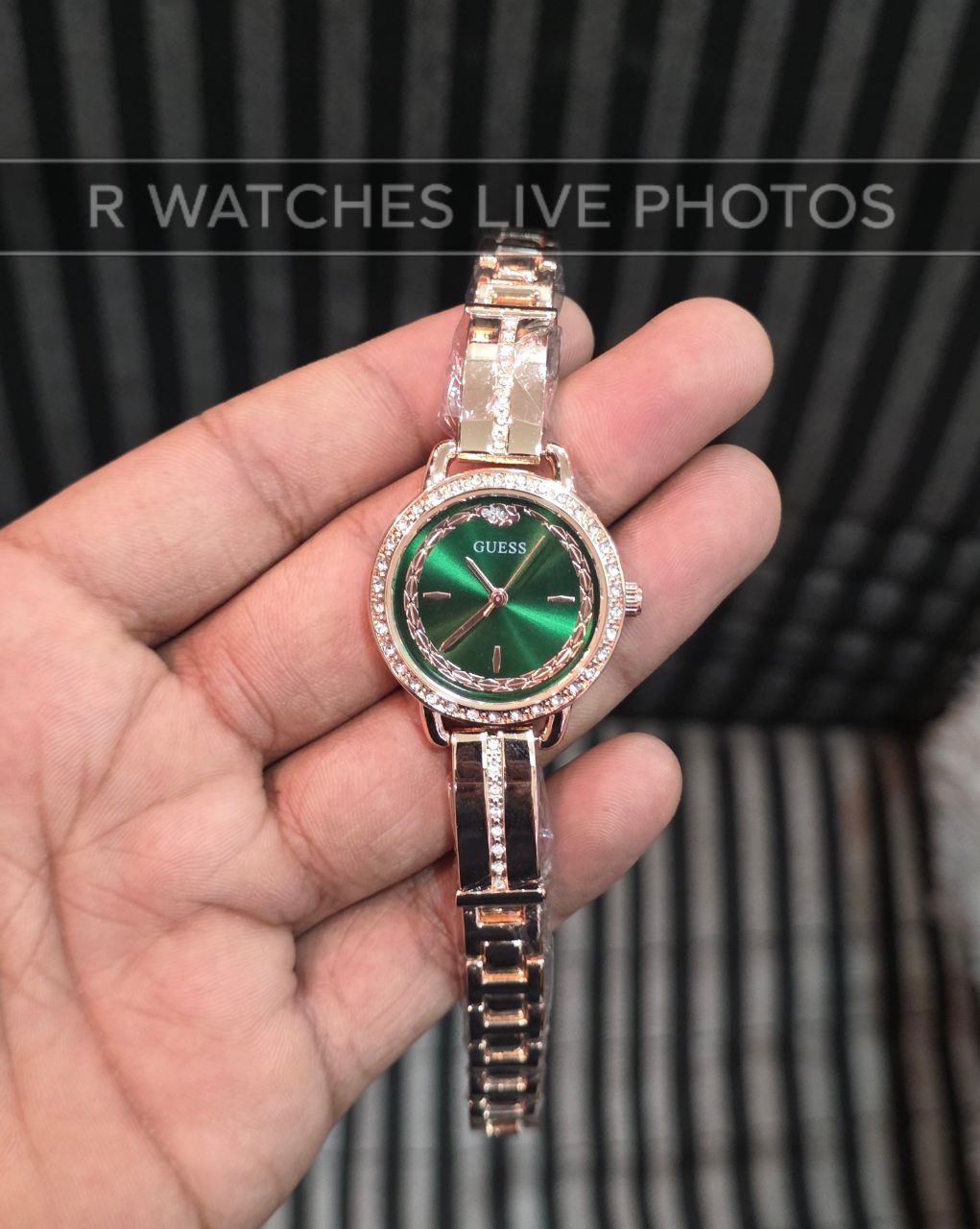 (OS)⭐ Guess girls rose gold green