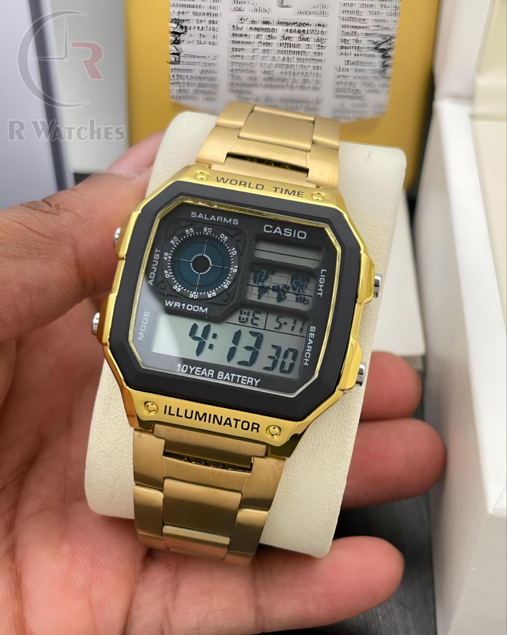 (OS3)⬆️ Casio World Time Gold black