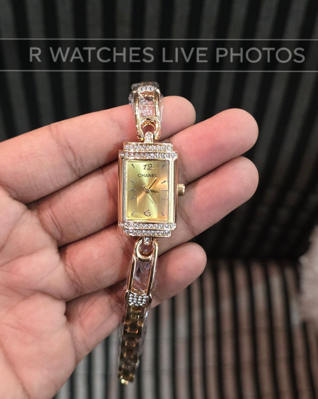 (OS)⭐ Chanel Girls Full Gold Dial
