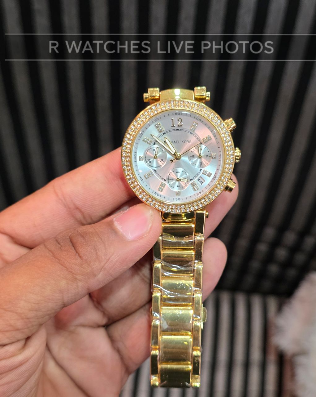 (OS2)⭐ MK Girls Gold White Dial
