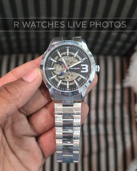 (OS)⭐ Tommy Hilfiger Automatic Silver Black Dial