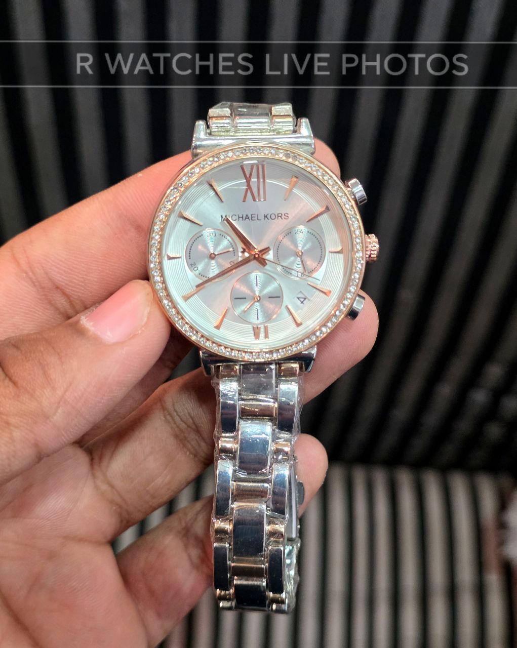 (OS)⭐ MK Girls dual tone white