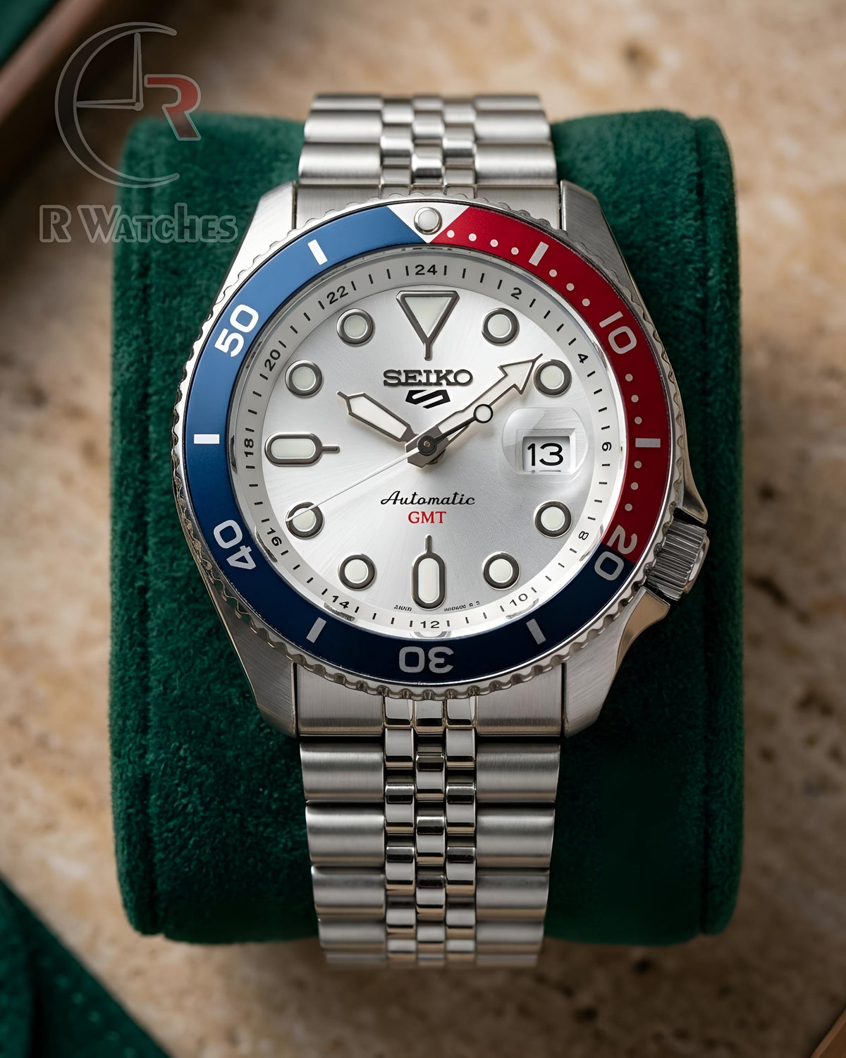 (OS2)📷⬆️ Seiko Silver Red Blue White (SKP1)