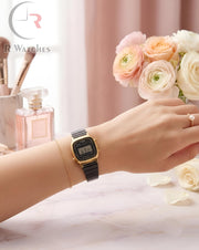 (OS3)⬆️ Casio Girls Black Gold
