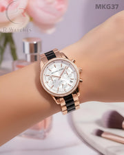 (OS)🖤⬆️⭐ Michael Kors girls dual tone White (MKG37)
