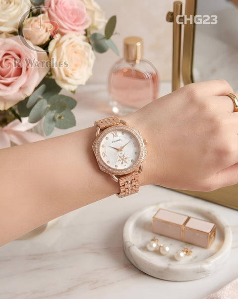 (OS)🖤⭐ Chanel girls rose gold white diamond (CHG23)