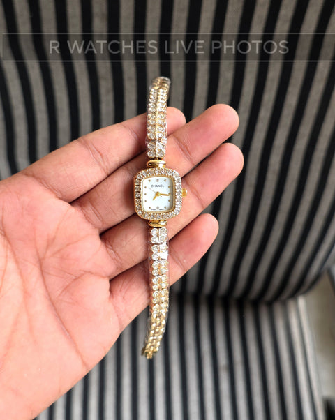 (OS)🖤⭐ Chanel Girls Diamond Gold White (CHG7)