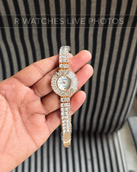 (SS)🖤⬆️⭐ Chanel Girls Diamond Rose Gold White (CHG12)